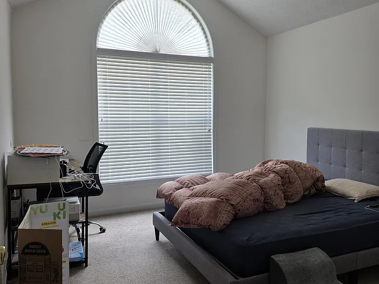 4585 Brook Farms Ct — Photo 8