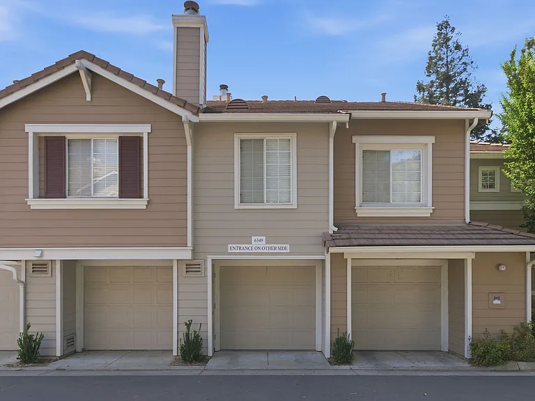 6349 Holly Gillingham Ln — Photo 6