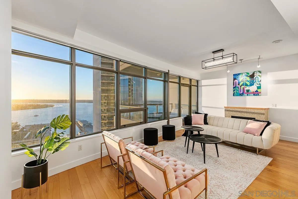 2 bed, 1294 sqft, $5,250 — Photo 1