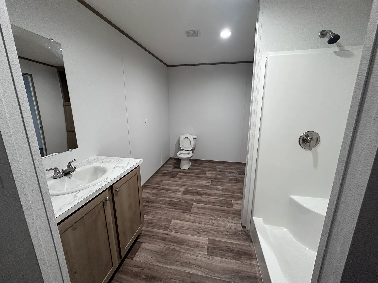 3 bed, 1200 sqft, $1,600 — Photo 4