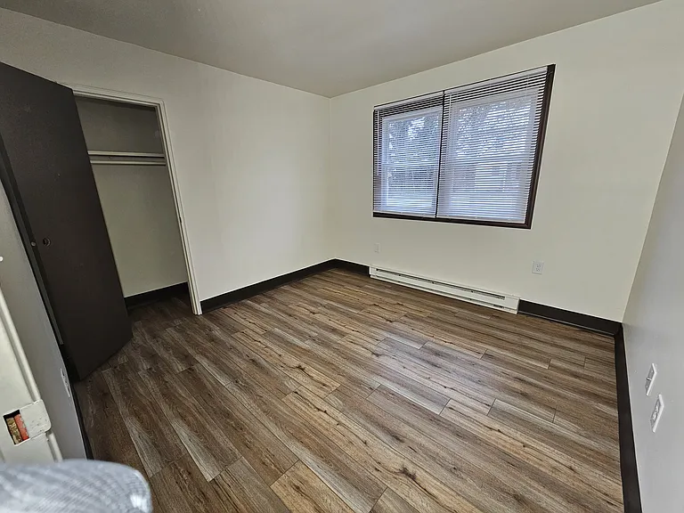 135 W Water St #20 — Photo 5