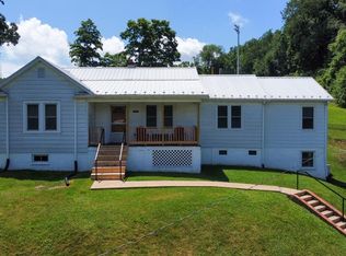 32002 Hollyfield Rd, Damascus, VA 24236