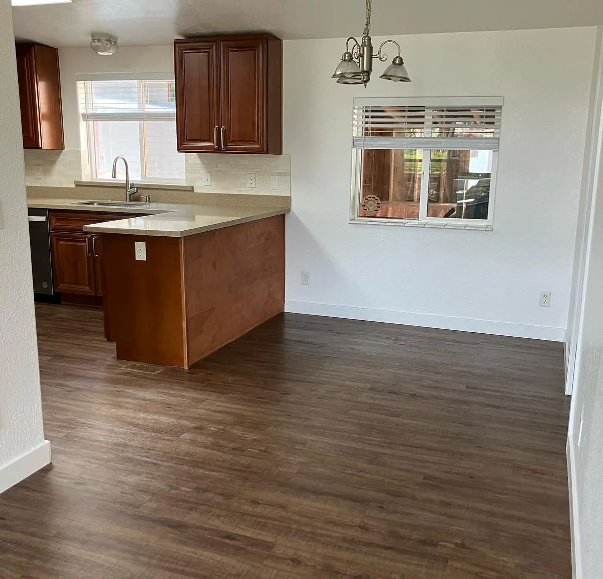 3 bed, 1620 sqft, $3,250 — Photo 3