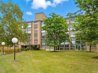 400 Champlain Blvd #305, Cambridge, ON N1R7J6