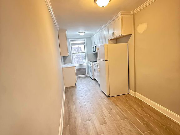 5th image of 105-38 64th Rd APT 4S