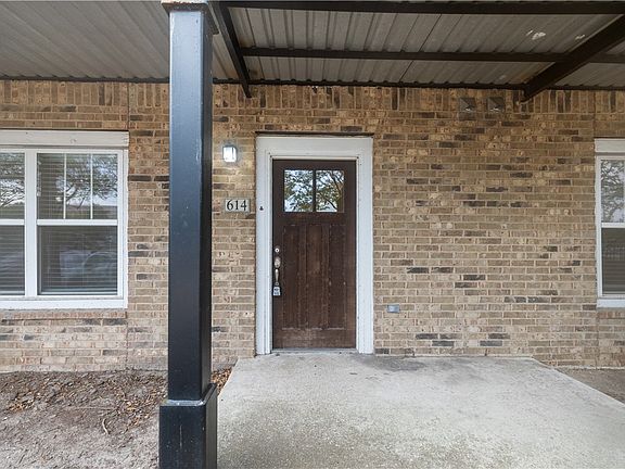 2nd image of 1725 Harvey Mitchell Pkwy S APT 614