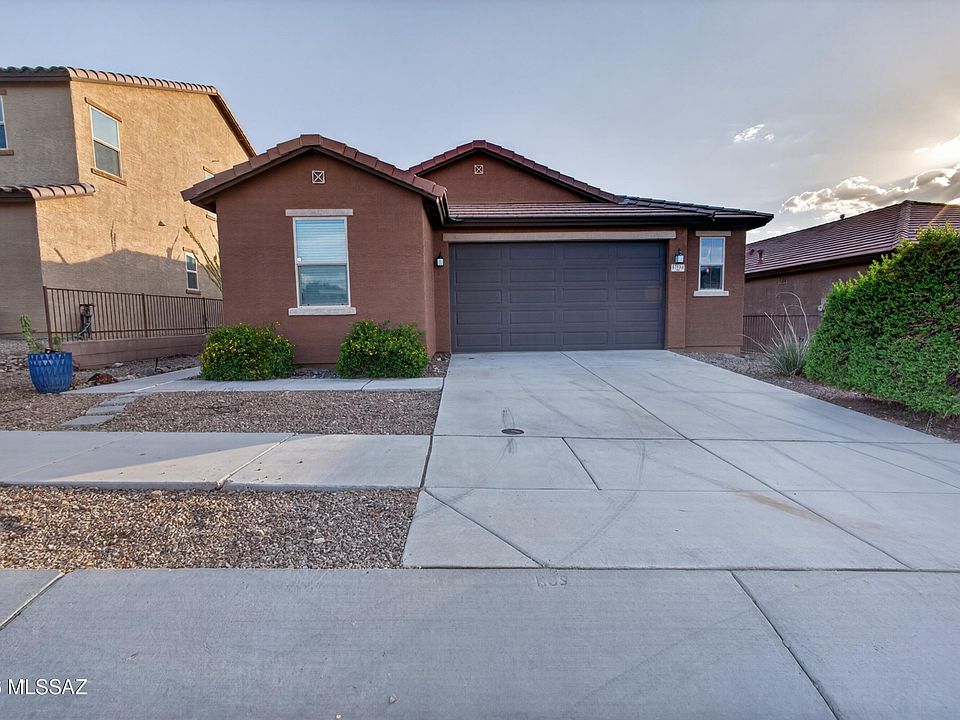 1st image of 17154 S Emerald Vista Dr