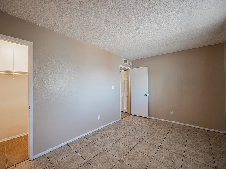 720 S Dobson Rd #10 — Photo 22