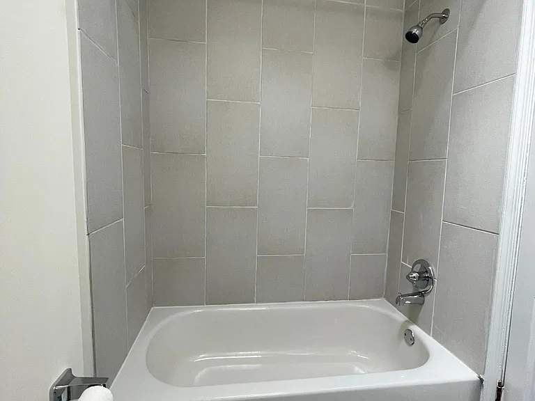 1323 Redwood Ln — Photo 7