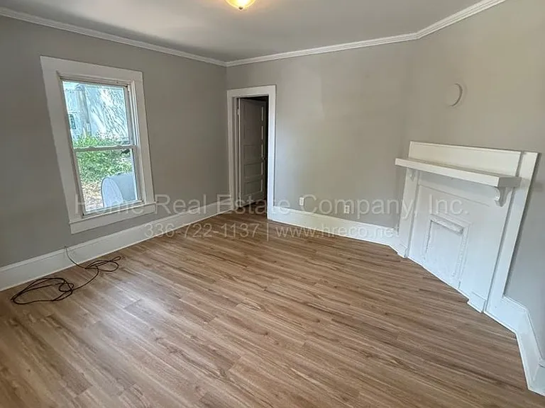 1707 Chapel St — Photo 2