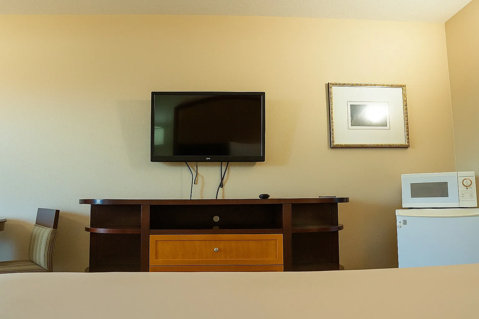 1 bed, 320 sqft, $1,400 — Photo 2