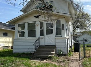 3113 9 1/2 St, Rock Island, IL 61201