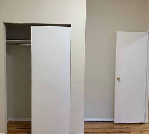 5th image of 165 W 4th St APT 1