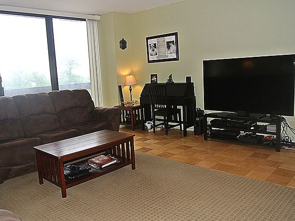 4th image of 269 Grand Central Pkwy #5Y
