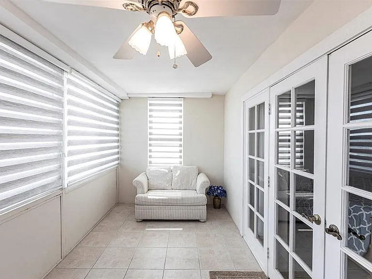 1125 W Peppertree Dr #707 — Photo 22