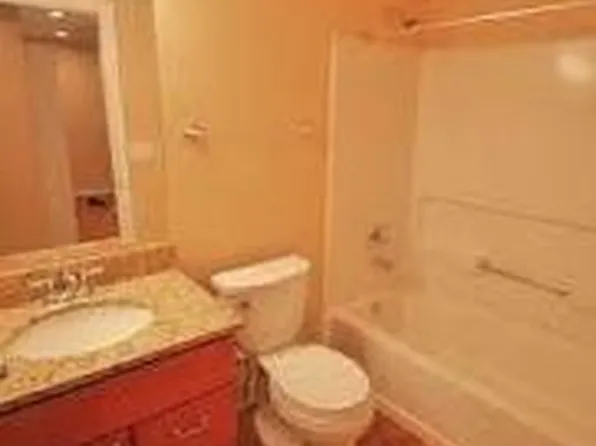 6010 SW Fisher Ave APT 3, Beaverton, OR 97008