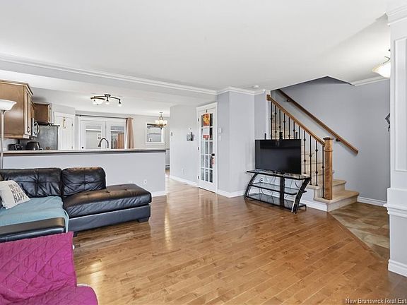 5th image of 118 Coriander St