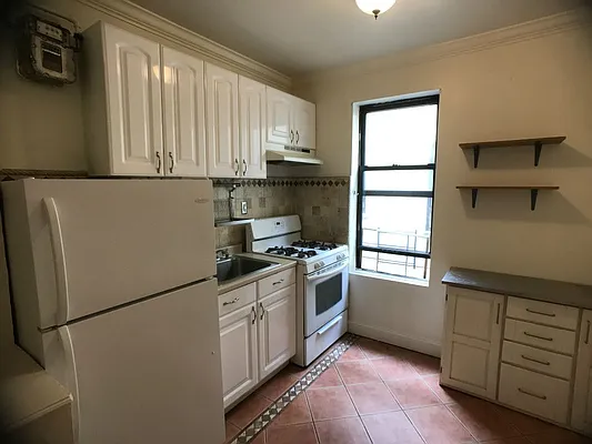 Rented by Sovereign Associates | media 14