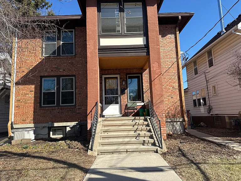 2718-2720 Sommers Avenue — Photo 12