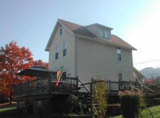 305 W Mountain, Williamsport, PA 17703