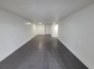 551 NW 42nd Ave #B-305, Fort Lauderdale, FL 33317
