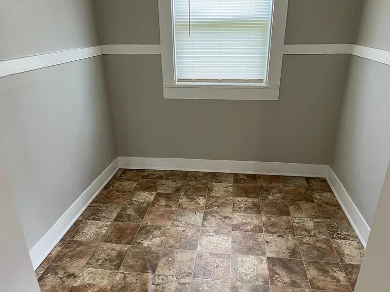 53 E Bruce Ave — Photo 10