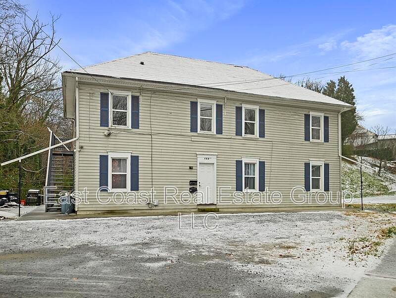 1st image of 157 N Conococheague St #A