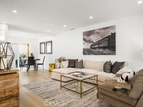 185 Morristown Ln, Costa Mesa, CA 92626