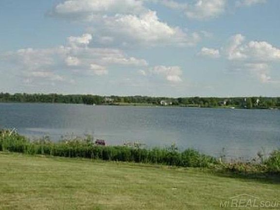 2nd image of 25455 Island View Ln