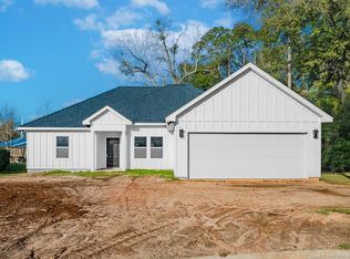 904 Parham Ln, Bainbridge, GA 39819