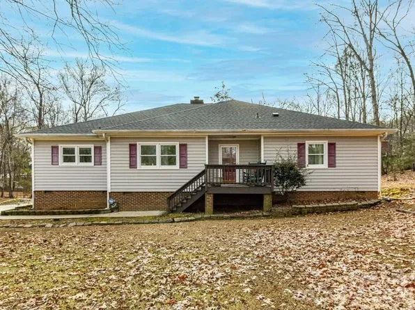 10803 Chestnut Hill Dr, Matthews, NC 28105