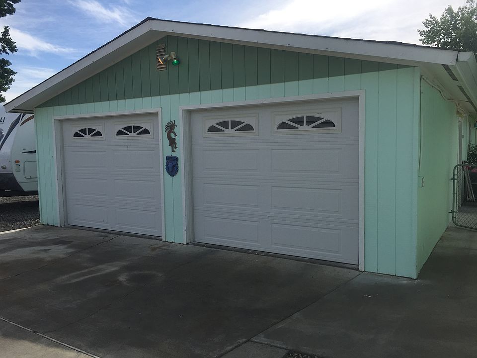 2nd image of 408 Harden Rd