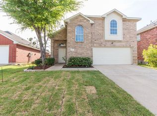 8113 Adcock Ct, Fort Worth, TX 76137