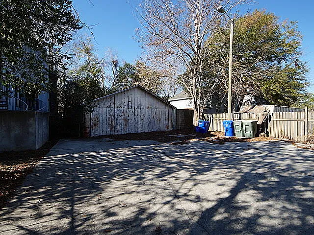 2 bed, 1.0 bath, 790 sqft, $1,950 — Photo 4