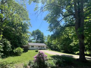 20 Lovejoy Shores Dr, Fayette, ME 04349