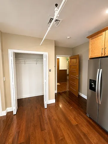 48 Parsons St #4 — Photo 8