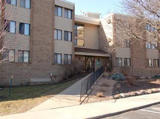 1871 Silver Bell Rd APT 219, Eagan, MN 55122