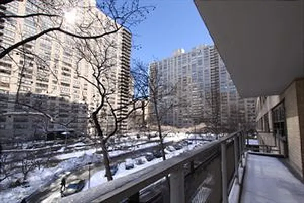 Sold by Douglas Elliman | media 15