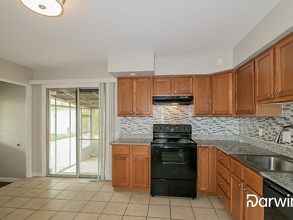 4th image of 470 Jana Dr