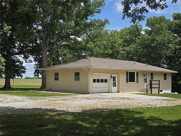 4th image of 569 County Road 1225n