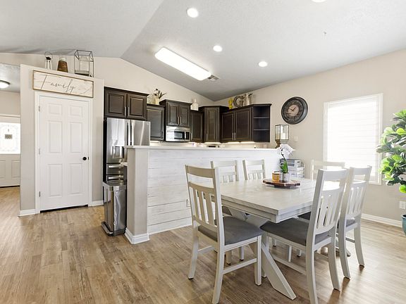 3rd image of 1806 N Dixie Downs Rd Unit 36