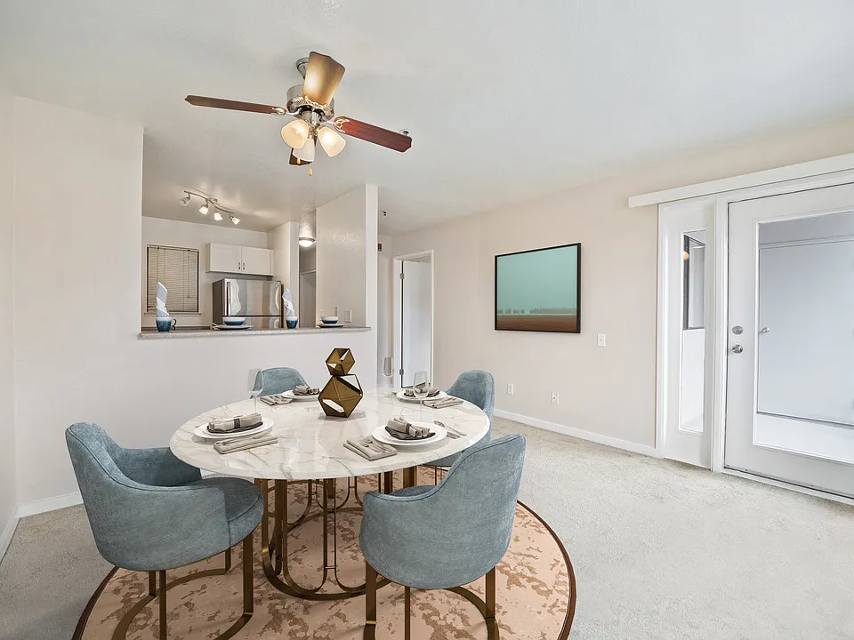 Del Norte Place Apartment Homes
