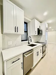 Rented by HOLTON REAL ESTATE INC.