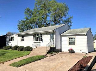 664 11th Ave, Columbus, NE 68601