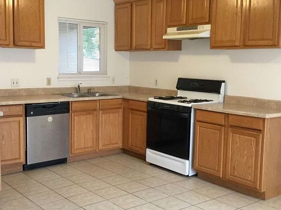 3rd image of 8848 El Toro Way