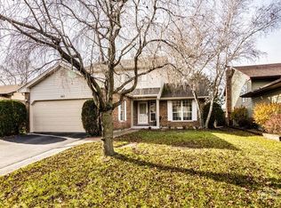 363 Pearson Cir, Naperville, IL 60563