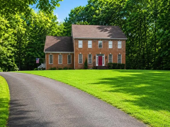 8610 Laroque Run Dr, Fredericksburg, VA 22407