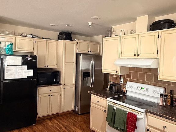 5th image of 1455 W Kimra St Room 9
