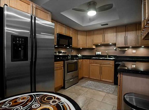 4th image of 3227 Mary St #1