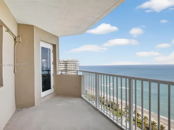 1980 S Ocean Dr APT 21E, Hallandale, FL 33009